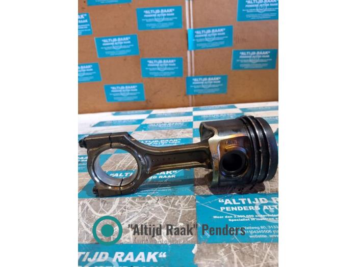 Usados Pistón BMW X5 (F15) M50d 3.0 24V Precio de solicitud ofrecido por "Altijd Raak" Penders
