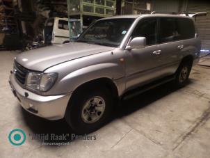 Used Front wing, right Toyota Land Cruiser 100 (J10) 4.2 TDI 100 24V Price on request offered by "Altijd Raak" Penders
