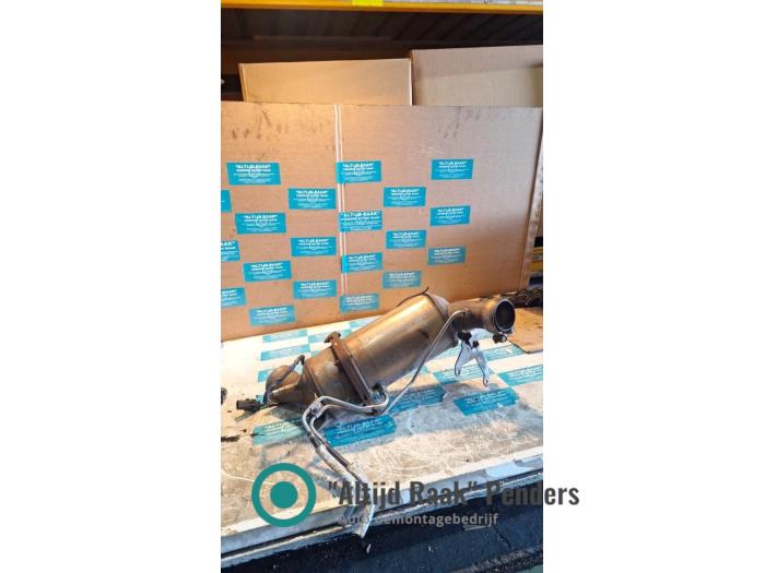 Used Particulate filter Mercedes E (W211) 3.2 E-280 CDI 24V Price on request offered by "Altijd Raak" Penders