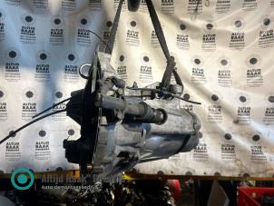 Getriebe van een Peugeot 208 I (CA/CC/CK/CL) 1.4 16V GPL 2013