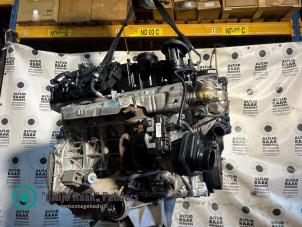 Engine from a BMW 3 serie (F30) 330d xDrive 3.0 24V 2016