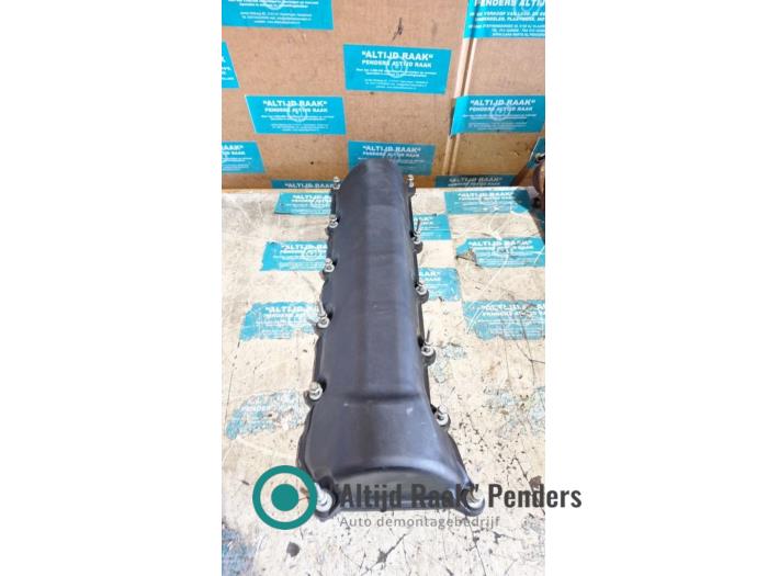 Usagé Couvercle soupapes Dodge Ram 3500 Standard Cab (DR/DH/D1/DC/DM) Prix sur demande proposé par "Altijd Raak" Penders