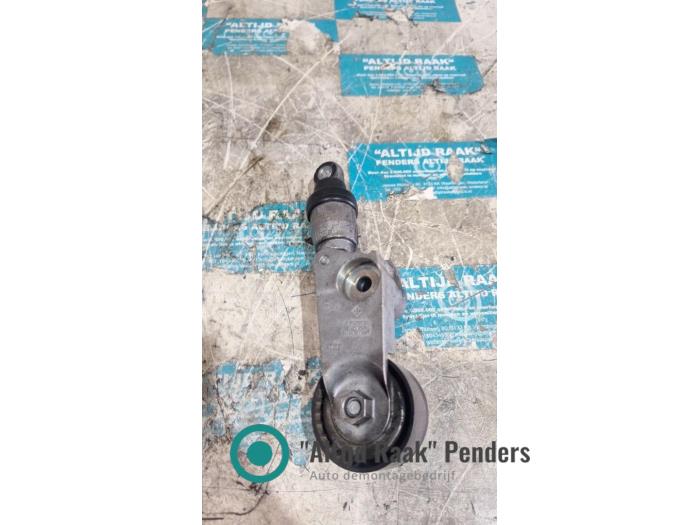 Usados Tensor correa múltiple Renault Trafic Passenger (1JL/2JL/3JL/4JL) 2.0 dCi 16V 120 Precio de solicitud ofrecido por "Altijd Raak" Penders