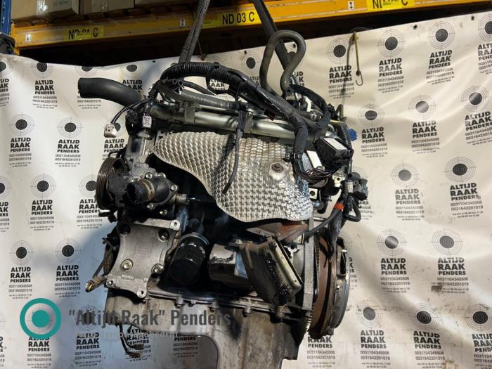 Engine from a Suzuki Grand Vitara II (JT) 2.0 16V 2008