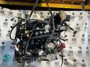 Engine from a Suzuki Grand Vitara II (JT) 2.0 16V 2008