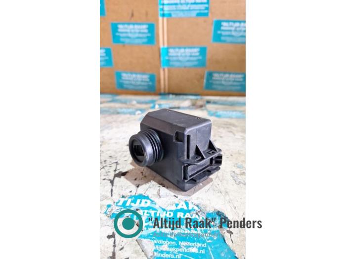 Used Ignition lock + computer Mercedes E (W212) E-300 CDI V6 24V BlueEfficiency Price on request offered by "Altijd Raak" Penders