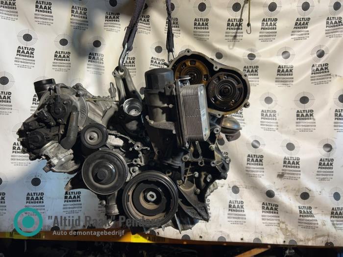 Begagnade Topplock Mercedes CLS (C219) 350 3.5 V6 18V Pris på förfrågan erbjuds av "Altijd Raak" Penders