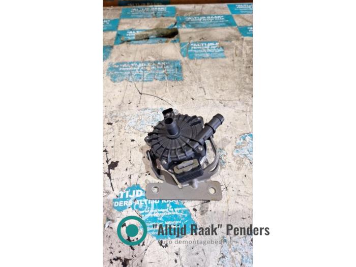 Begagnade Extra vattenpump Kia Sportage (NQ5E) Pris på förfrågan erbjuds av "Altijd Raak" Penders