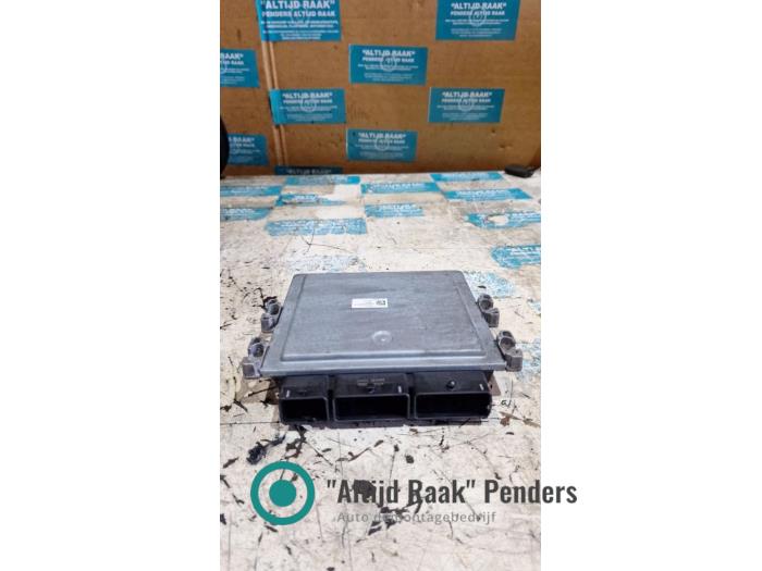 Used Engine management computer Renault Master III (EV/HV/UV/VA/VB/VD/VF/VG/VJ) Price on request offered by "Altijd Raak" Penders