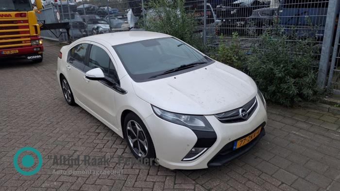 Używane Reflektor prawy Opel Ampera 1.4 16V Cena na żądanie oferowane przez "Altijd Raak" Penders