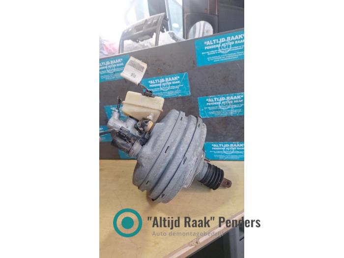 Usagé Servo frein Mercedes CLK (C208) 3.2 320 V6 18V Prix sur demande proposé par "Altijd Raak" Penders