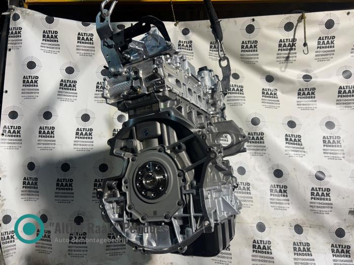 Engine from a Ford Transit 2.0 TDCi 16V Eco Blue 130 2023
