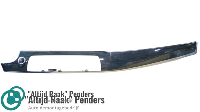 Begagnade Instrumentbräda, del BMW 5 serie (F10) 530d 24V Pris på förfrågan erbjuds av "Altijd Raak" Penders