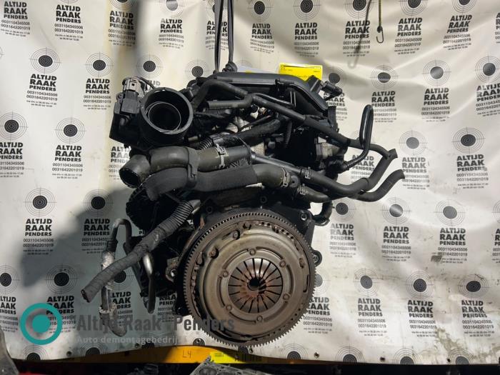 Engine Skoda Octavia 1.2 TSI - 021915 021915