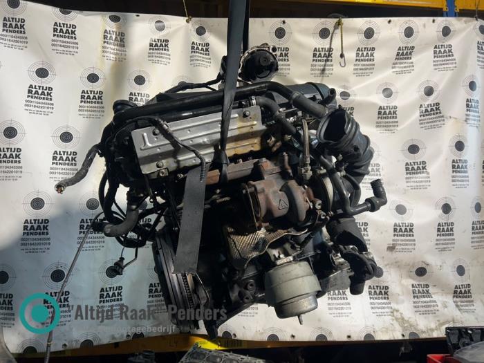 Engine from a Audi A4 Cabriolet (B6) 1.8 T 20V 2005