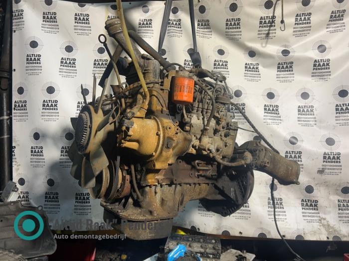 Used Engine Mercedes MB 100D (631/643) MB 100D Price on request offered by "Altijd Raak" Penders