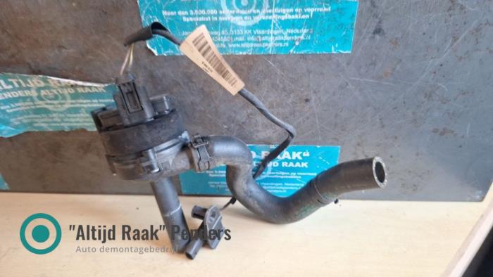 Begagnade Vattenpump Mercedes S (W221) 5.5 S-550 32V 4-Matic Pris på förfrågan erbjuds av "Altijd Raak" Penders