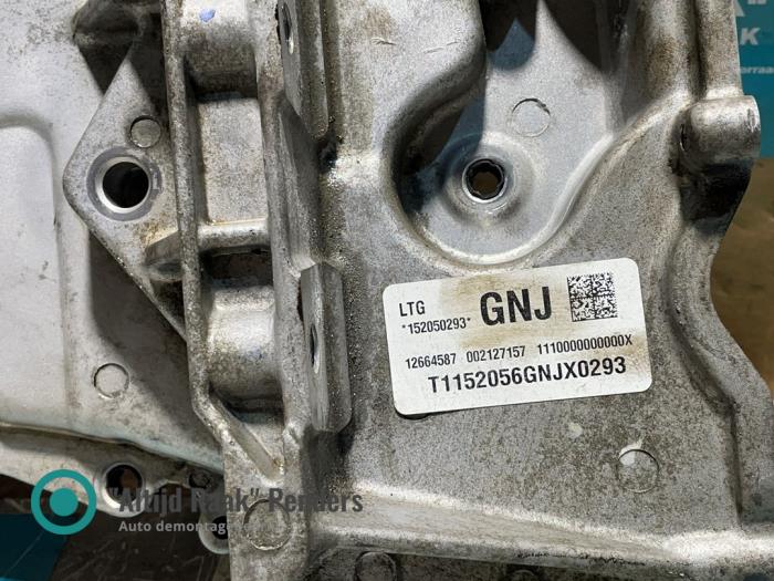Usagé Couvercle de distribution Opel Insignia Sports Tourer 2.0 SIDI Eco Turbo 16V 4x4 Prix sur demande proposé par "Altijd Raak" Penders