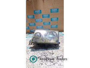 Usados Faro izquierda Nissan Terrano II (R20/TR50) Precio de solicitud ofrecido por "Altijd Raak" Penders