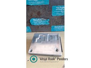 Used Body control computer Porsche Macan (95B) 3.0 S Diesel V6 24V Price on request offered by "Altijd Raak" Penders