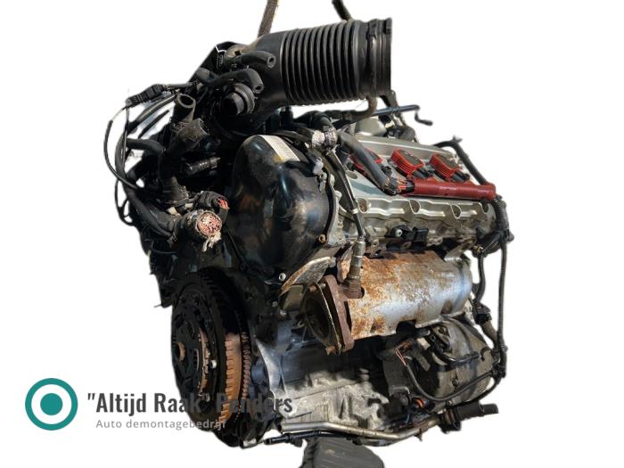 Engine from a Audi A8 (D3) 3.2 FSI V6 30V Lang 2006