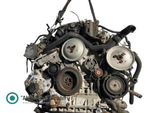 Engine from a Audi A8 (D3) 3.2 FSI V6 30V Lang 2006