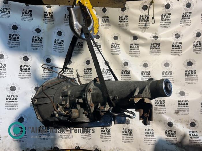 パーツ R3R-2SKB 5-18-18 Gearbox Nissan 280 ZX 280 ZX Turbo - 3N71B L28ET 3N17B