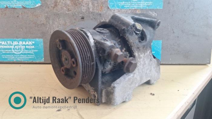 Usagé Pompe de direction Audi V8 Quattro (441/442/4C2/4C8) 3.6 32V Prix sur demande proposé par "Altijd Raak" Penders