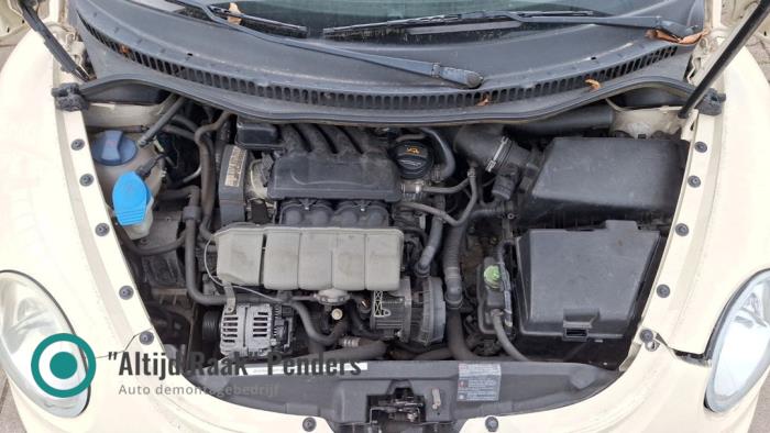 Używane Silnik Volkswagen New Beetle (1Y7) 2.0 Cena na żądanie oferowane przez "Altijd Raak" Penders