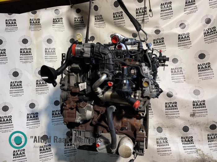 Engine from a Ford Transit 2.0 TDCi 16V Eco Blue 130 2023