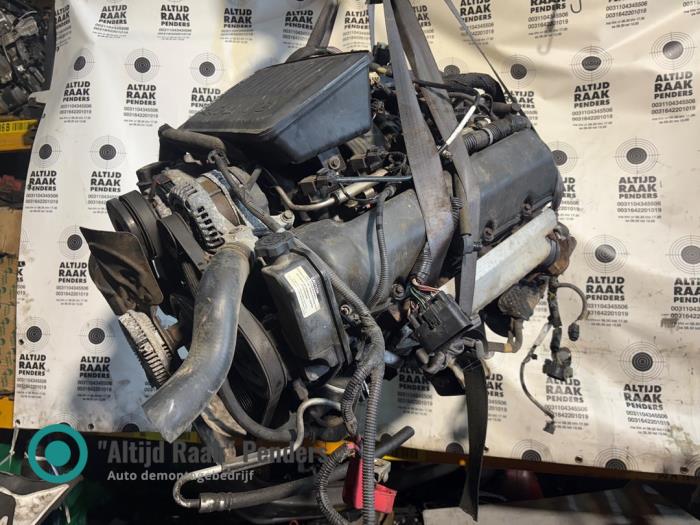 Engine from a Jeep Grand Cherokee (WH/WK) 4.7i V8 2006