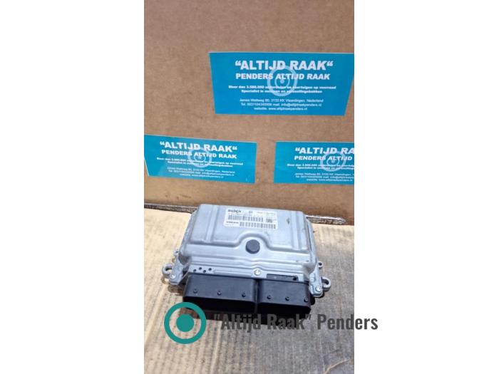 Used Engine management computer Volvo C70 (MC) 2.5 T5 20V Price on request offered by "Altijd Raak" Penders