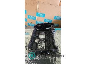 Ventildeckel van een BMW 5 serie (F10) 520i 16V 2016