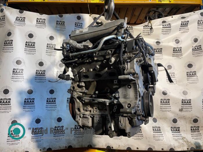 Engine from a Alfa Romeo Spider (939) 3.2 JTS V6 24V 2008