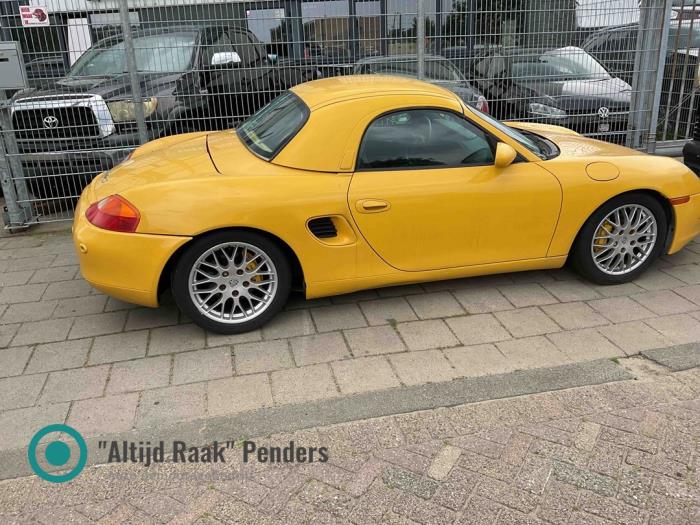 Used Engine management computer Porsche Boxster (986) 2.7 24V Price on request offered by "Altijd Raak" Penders