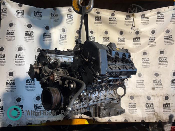 Used Engine BMW 7 serie (E65/E66/E67) 745 LiS 4.4 V8 32V Price on request offered by "Altijd Raak" Penders
