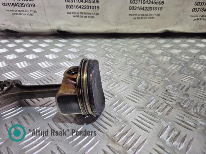 Usagé Piston Audi A4 Quattro (B8) 1.8 TFSI 16V Prix sur demande proposé par "Altijd Raak" Penders