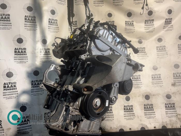 Begagnade Topplock Opel Corsa E 1.0 SIDI Turbo 12V Pris på förfrågan erbjuds av "Altijd Raak" Penders