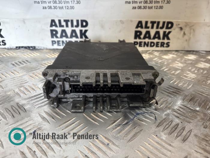 Used Engine management computer Volkswagen Transporter T4 2.5i Price on request offered by "Altijd Raak" Penders