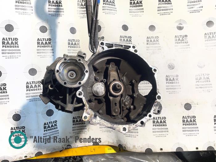 Gebrauchte Getriebe Volkswagen Caddy III (2KA,2KH,2CA,2CH) 1.6 TDI 16V Preis auf Anfrage angeboten von "Altijd Raak" Penders