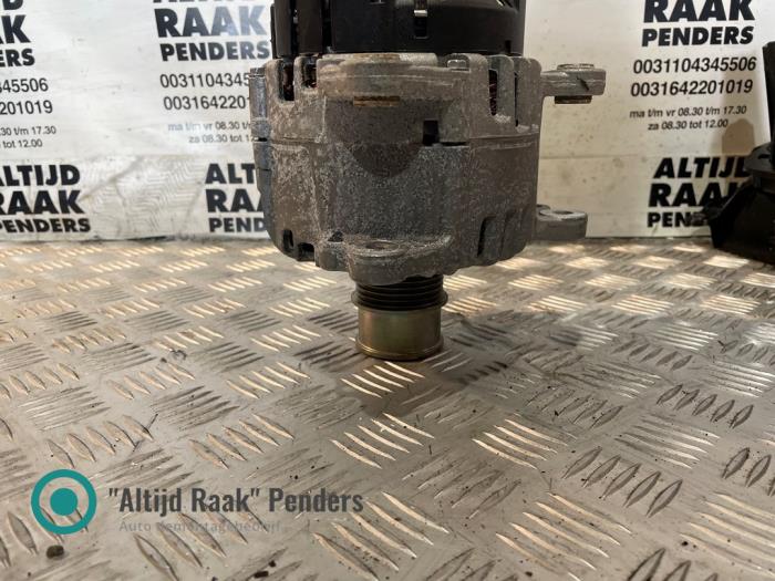Dynamo from a Seat Leon (KLB) 1.5 TSI 16V 2022