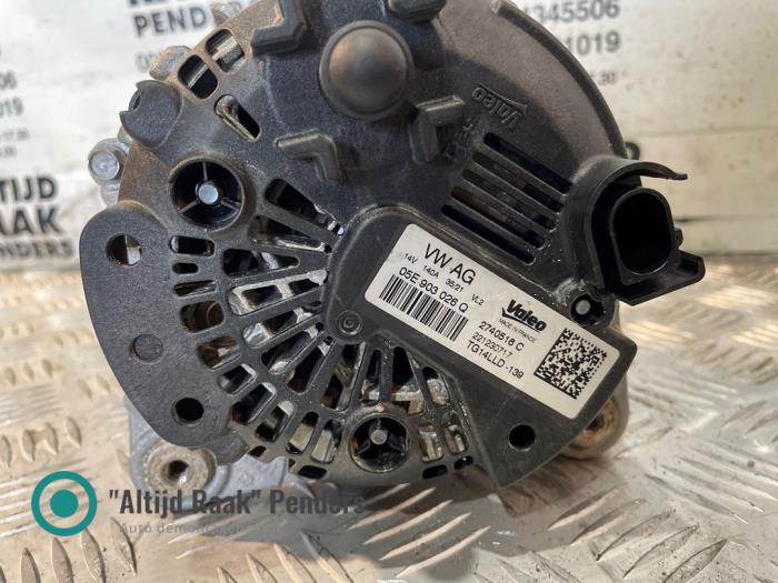 Dynamo from a Seat Leon (KLB) 1.5 TSI 16V 2022