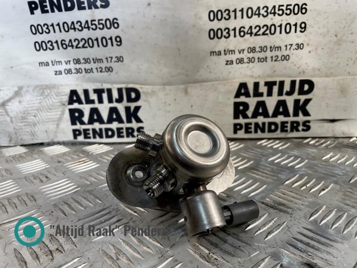 Begagnade Högtryckspump BMW 2 serie (F22) 220i 2.0 Turbo 16V Pris på förfrågan erbjuds av "Altijd Raak" Penders