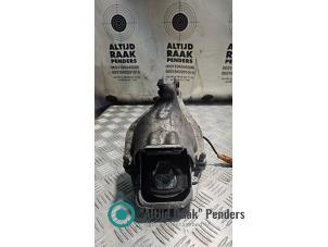 Engine mount from a Audi A5 Cabrio (8F7) 2.0 TFSI 16V 2013