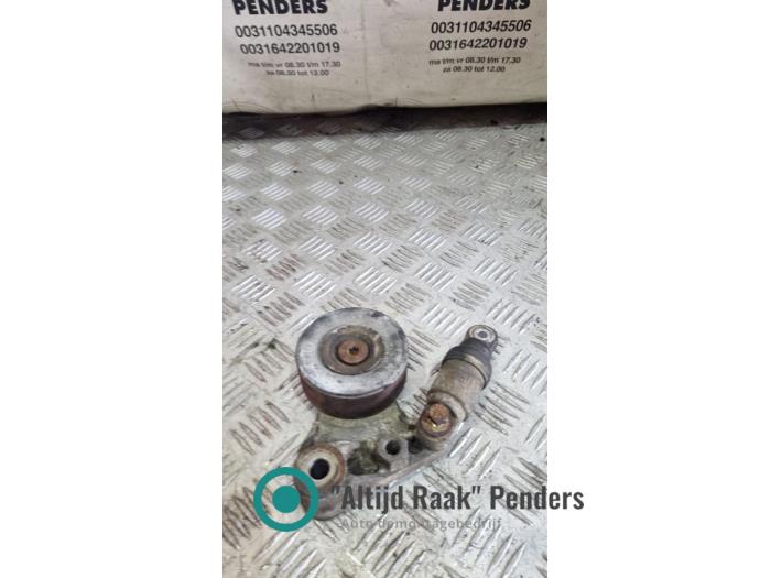Usados Tensor correa múltiple Nissan Terrano II (R20/TR50) 3.0 Di 16V Precio de solicitud ofrecido por "Altijd Raak" Penders