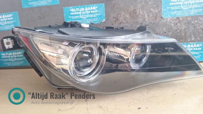 Używane Reflektor prawy BMW 6 serie (E64) M6 V10 40V Cena na żądanie oferowane przez "Altijd Raak" Penders