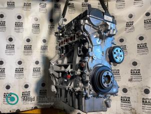 Engine from a Land Rover Discovery Sport (LC) 2.0 Si4 16V 2015