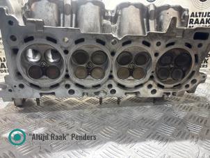 Zylinderkopf van een Toyota Tundra (K5/K6) 5.7 V8 32V Dual VVT-I 4WD 2010