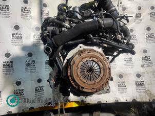 Engine from a Volkswagen Golf VII (AUA) 1.6 TDI 16V 2014