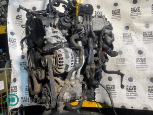 Engine from a Volkswagen Golf VII (AUA) 1.6 TDI 16V 2014